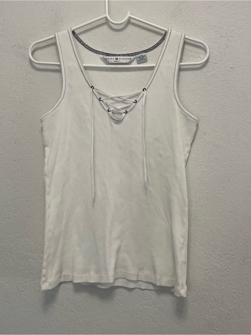 White Tommy Hilfiger tank top with lace detailing preppy y2k size L